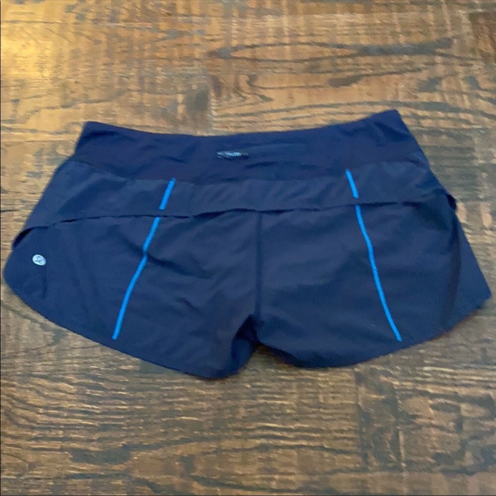 Lululemon Speed Up Shorts, Size 8.